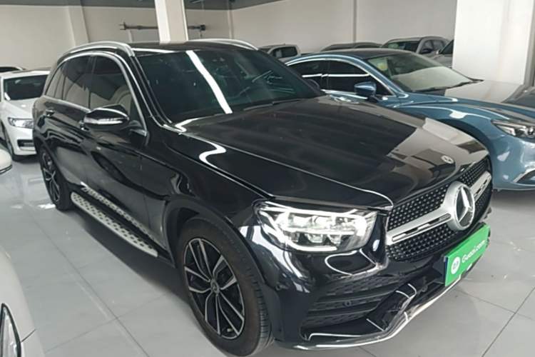 Used Mercedes-Benz GLC 2020 Facelift GLC 300 L 4MATIC Dynamic Edition Front Right 45 Deg