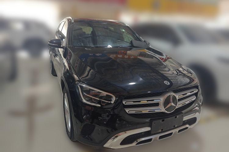 Used Mercedes-Benz GLC 2020 Facelifted GLC 260 L 4MATIC Dynamic Edition Front Right 45 Deg