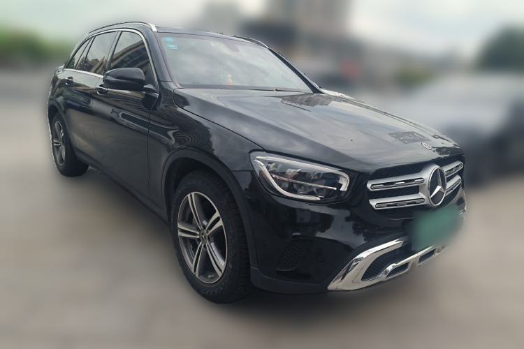 Used Mercedes-Benz GLC 2020 Facelifted GLC 260 L 4MATIC Dynamic Edition Front Right 45 Deg