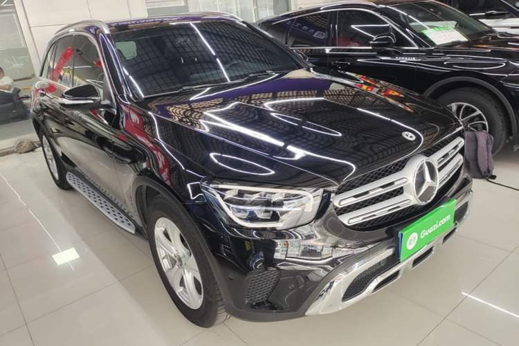 Used Mercedes-Benz GLC 2020 GLC 260 L 4MATIC Dynamic Model Front Right 45 Deg