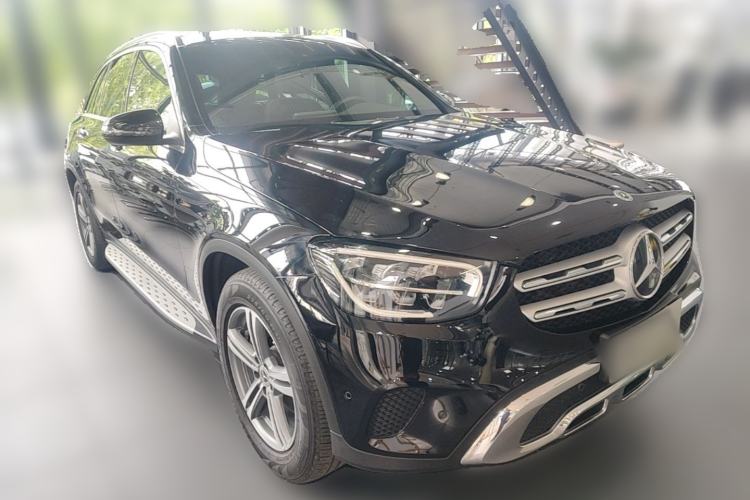 Used Mercedes-Benz GLC 2020 Facelifted GLC 260 L 4MATIC Dynamic Edition Front Right 45 Deg