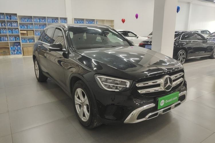 Used Mercedes-Benz GLC 2020 Facelifted GLC 260 L 4MATIC Dynamic Edition Front Right 45 Deg