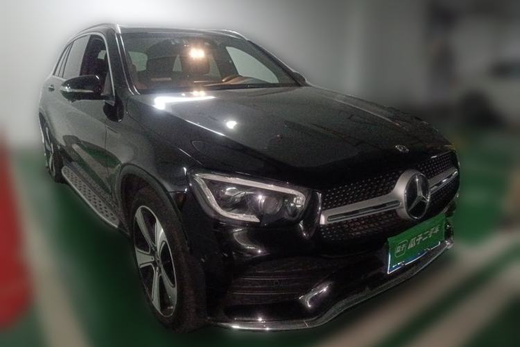 Used Mercedes-Benz GLC 2020 GLC 300 L 4MATIC Luxury Model Front Right 45 Deg