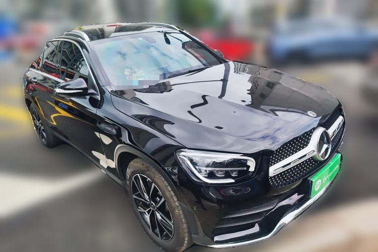 Used Mercedes-Benz GLC 2020 Facelift GLC 260 L 4MATIC Luxury Edition Front Right 45 Deg