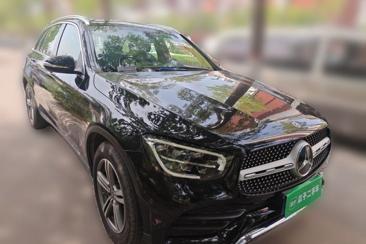 Used Mercedes-Benz GLC 2020 GLC 260 L 4MATIC Luxury Model Front Right 45 Deg