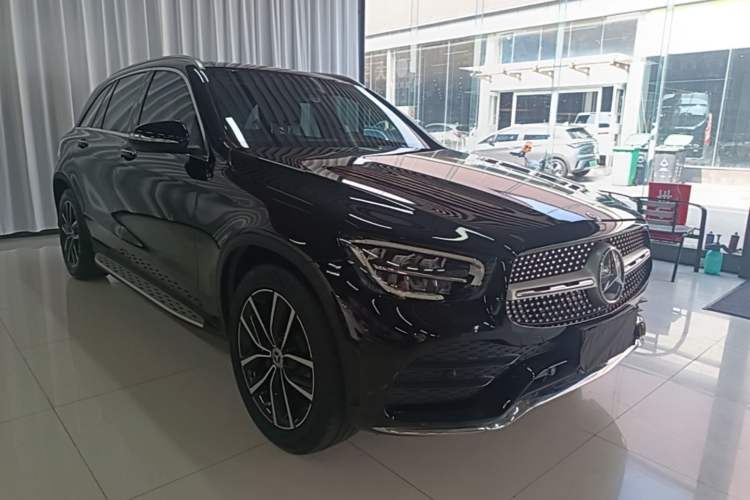 Used Mercedes-Benz GLC 2020 Facelift GLC 300 L 4MATIC Dynamic Edition Front Right 45 Deg