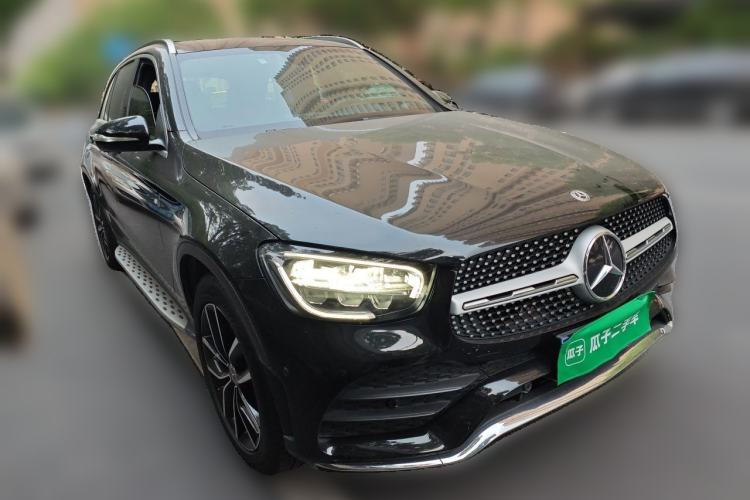 Used Mercedes-Benz GLC 2020 Facelift GLC 260 L 4MATIC Luxury Edition Front Right 45 Deg