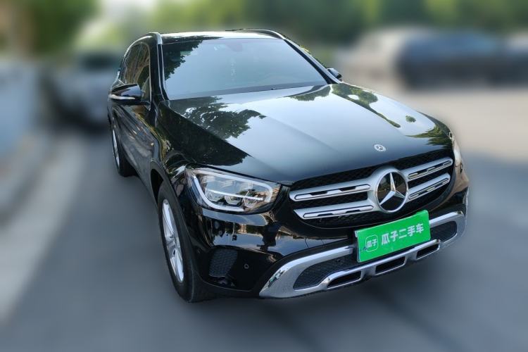 Used Mercedes-Benz GLC 2020 GLC 260 L 4MATIC Dynamic Model Front Right 45 Deg