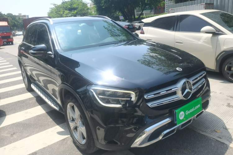 Used Mercedes-Benz GLC 2020 GLC 260 L 4MATIC Dynamic Model Front Right 45 Deg