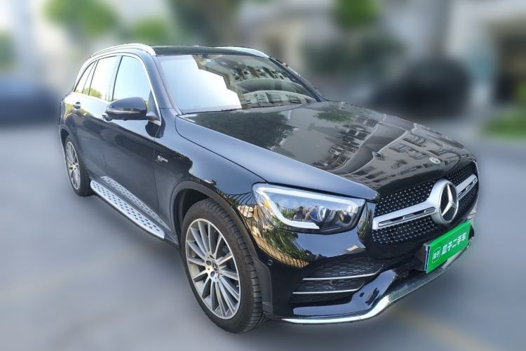 Used Mercedes-Benz GLC 2020 Facelifted GLC 300 L 4MATIC AMG-Line Front Right 45 Deg
