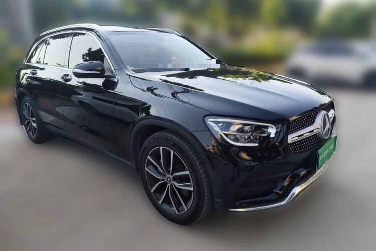 Used Mercedes-Benz GLC 2020 Facelift GLC 260 L 4MATIC Luxury Edition Front Right 45 Deg