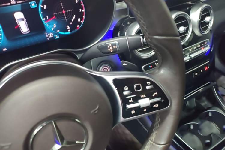 Used Mercedes-Benz GLC 2020 Facelifted GLC 260 L 4MATIC Dynamic Edition Gear Lever