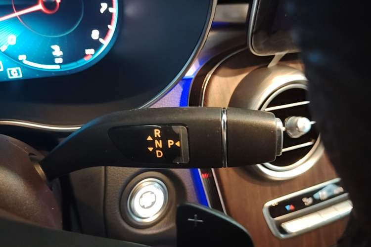 Used Mercedes-Benz GLC 2020 GLC 300 L 4MATIC Luxury Model Gear Lever