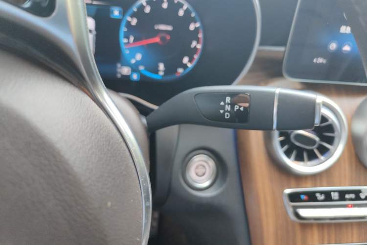Used Mercedes-Benz GLC 2020 Facelifted GLC 260 L 4MATIC Dynamic Edition Gear Lever