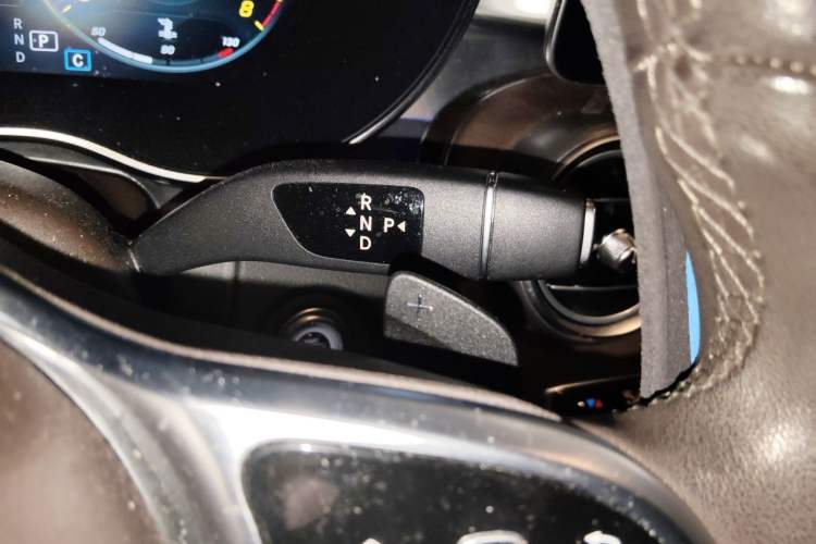 Used Mercedes-Benz GLC 2020 Facelift GLC 300 L 4MATIC Dynamic Edition Gear Lever