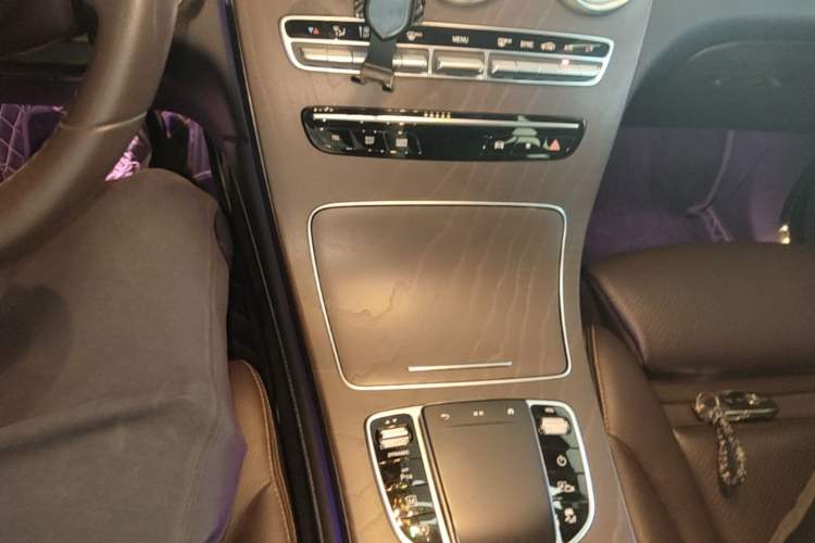 Used Mercedes-Benz GLC 2020 GLC 260 L 4MATIC Luxury Model Gear Lever