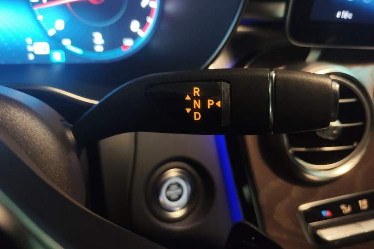 Used Mercedes-Benz GLC 2020 GLC 260 L 4MATIC Luxury Model Gear Lever