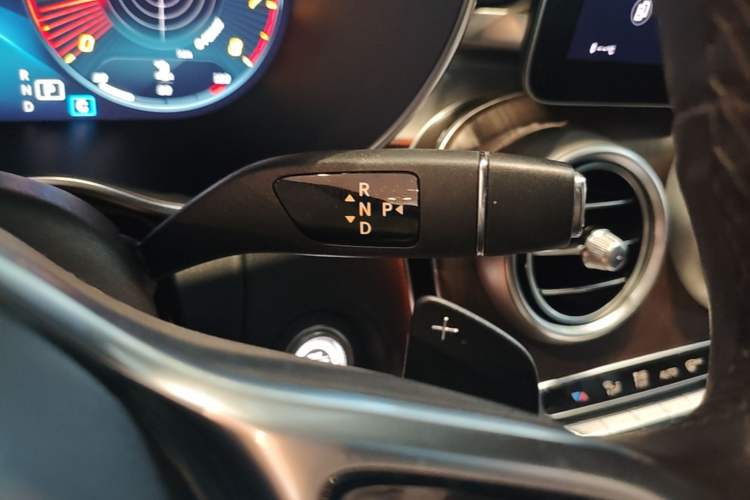 Used Mercedes-Benz GLC 2020 GLC 260 L 4MATIC Luxury Model Gear Lever