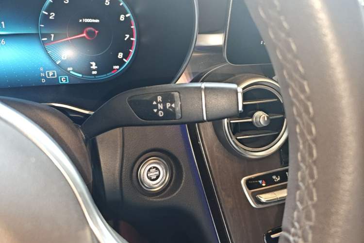 Used Mercedes-Benz GLC 2020 Facelift GLC 300 L 4MATIC Dynamic Edition Gear Lever