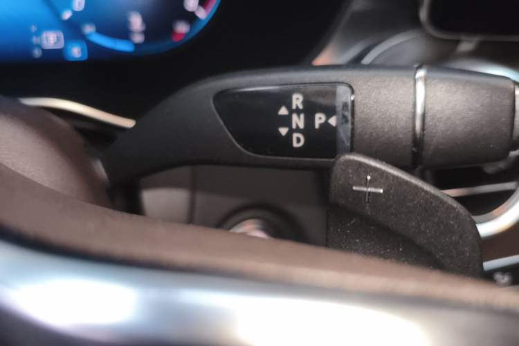 Used Mercedes-Benz GLC 2020 GLC 260 L 4MATIC Luxury Model Gear Lever
