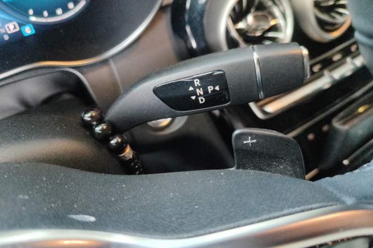 Used Mercedes-Benz GLC 2020 Facelifted GLC 260 L 4MATIC Dynamic Edition Gear Lever