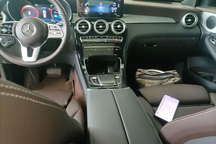 Used Mercedes-Benz GLC 2020 Facelifted GLC 260 L 4MATIC Dynamic Edition Gear Lever