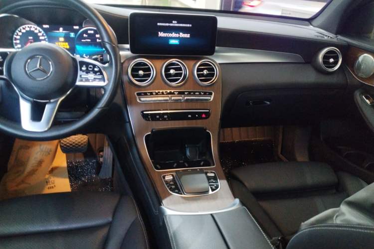 Used Mercedes-Benz GLC 2020 GLC 300 L 4MATIC Luxury Model Gear Lever