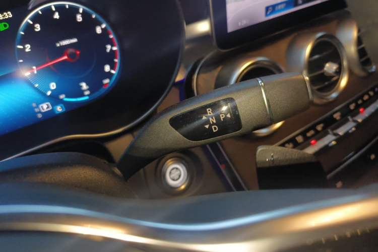 Used Mercedes-Benz GLC 2020 Facelift GLC 300 L 4MATIC Dynamic Edition Gear Lever