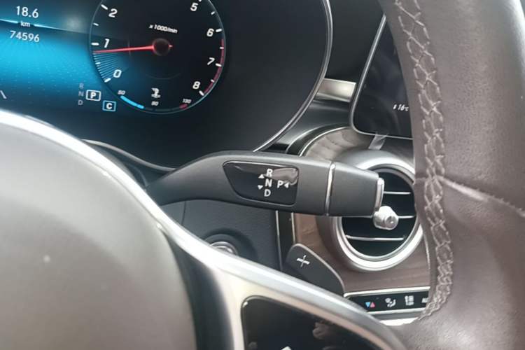 Used Mercedes-Benz GLC 2020 GLC 300 L 4MATIC Dynamic Edition Gear Lever