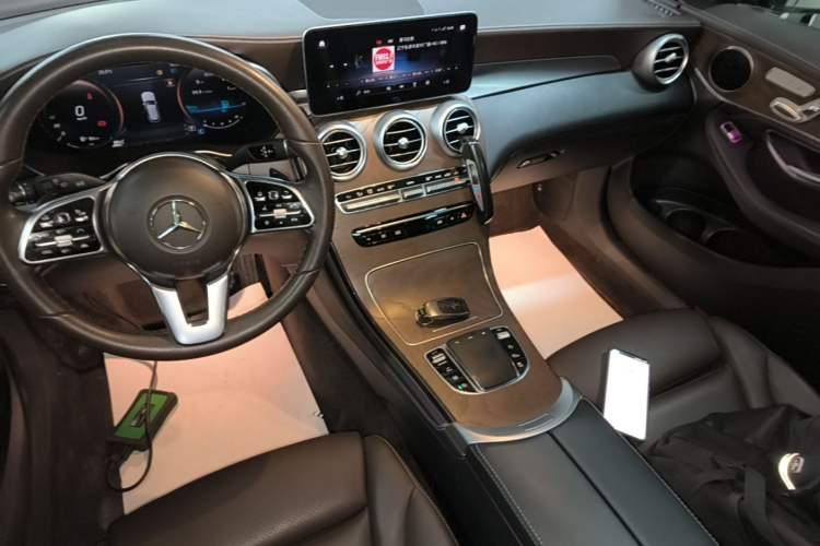 Used Mercedes-Benz GLC 2020 GLC 260 L 4MATIC Luxury Model Gear Lever