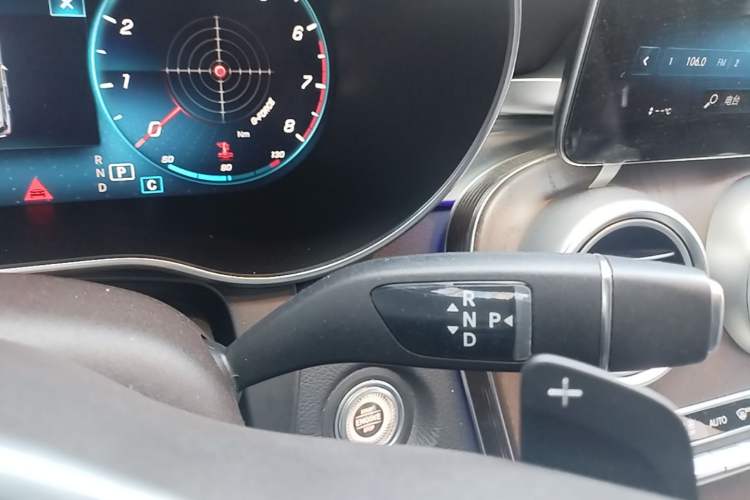 Used Mercedes-Benz GLC 2020 Facelifted GLC 260 L 4MATIC Dynamic Edition Gear Lever