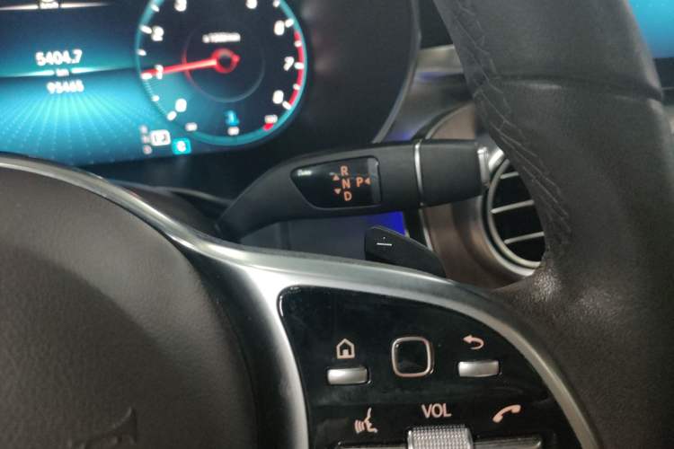 Used Mercedes-Benz GLC 2020 GLC 260 L 4MATIC Luxury Model Gear Lever