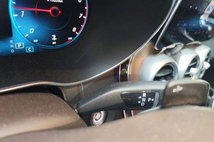 Used Mercedes-Benz GLC 2020 Facelift GLC 300 L 4MATIC Dynamic Edition Gear Lever