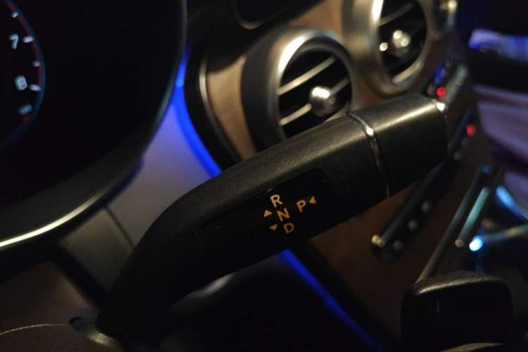 Used Mercedes-Benz GLC 2020 Facelift GLC 300 L 4MATIC Dynamic Edition Gear Lever