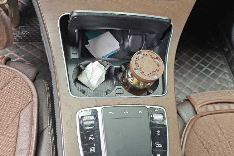 Used Mercedes-Benz GLC 2020 GLC 260 L 4MATIC Luxury Model Gear Lever