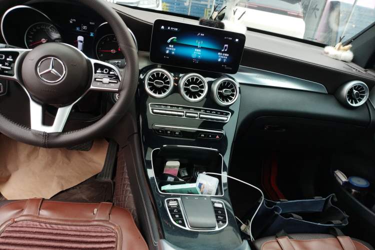 Used Mercedes-Benz GLC 2020 GLC 260 L 4MATIC Dynamic Model Gear Lever