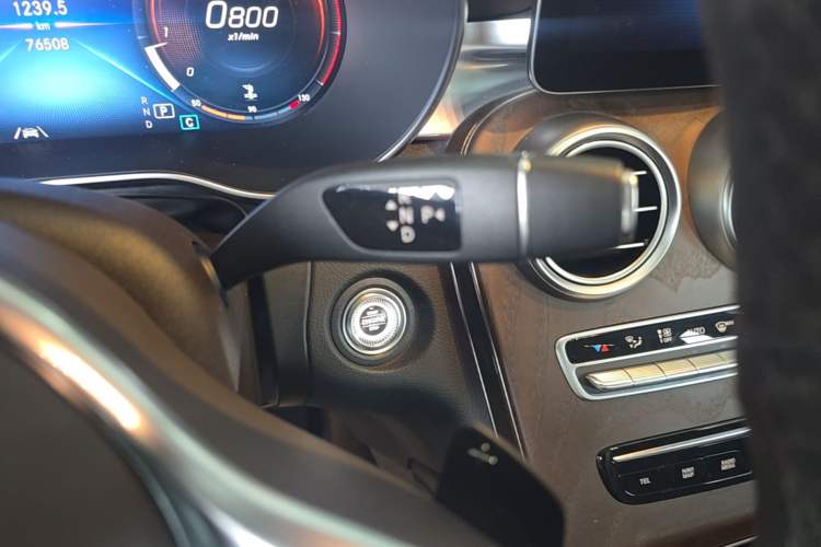 Used Mercedes-Benz GLC 2020 Facelift GLC 300 L 4MATIC Dynamic Edition Gear Lever