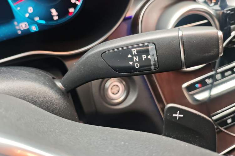 Used Mercedes-Benz GLC 2020 GLC 300 L 4MATIC Luxury Model Gear Lever
