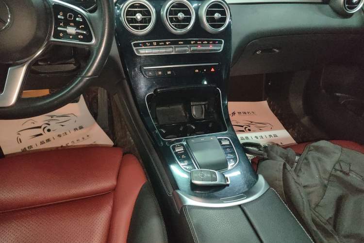 Used Mercedes-Benz GLC 2020 GLC 260 L 4MATIC Luxury Model Gear Lever