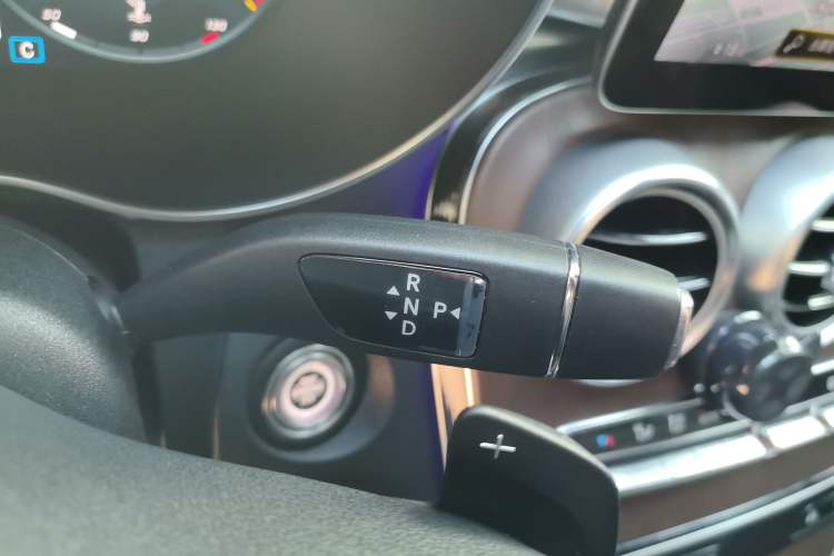 Used Mercedes-Benz GLC 2020 Facelift GLC 300 L 4MATIC Dynamic Edition Gear Lever