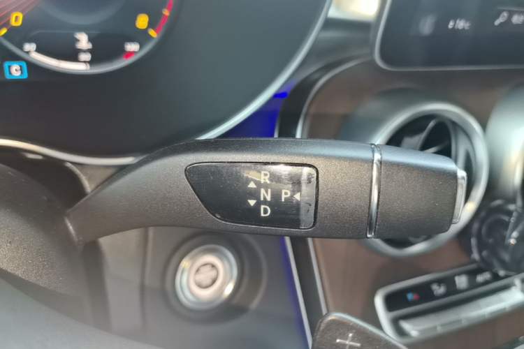 Used Mercedes-Benz GLC 2020 Facelift GLC 300 L 4MATIC Dynamic Edition Gear Lever