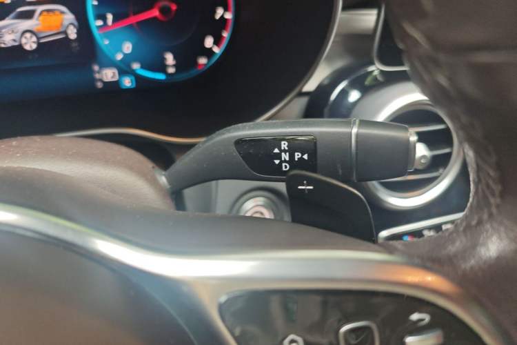Used Mercedes-Benz GLC 2020 Facelifted GLC 260 L 4MATIC Dynamic Edition Gear Lever