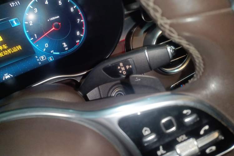 Used Mercedes-Benz GLC 2020 GLC 300 L 4MATIC Dynamic Edition Gear Lever