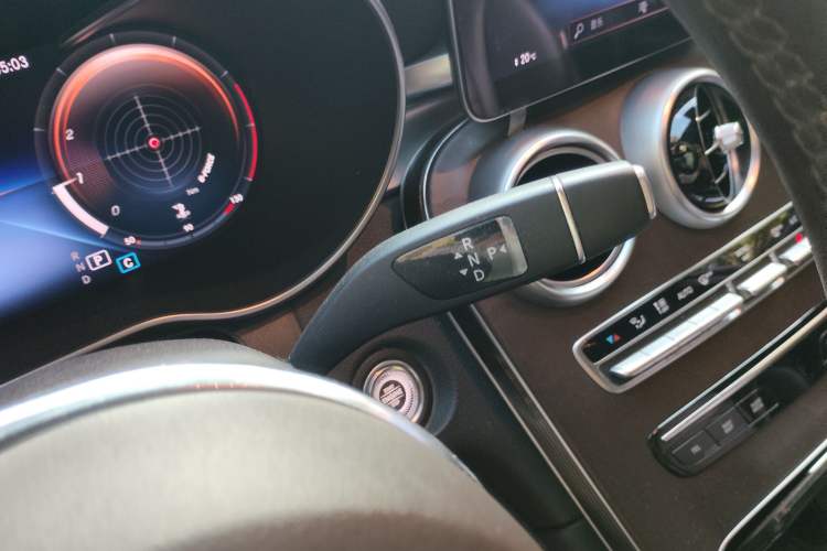 Used Mercedes-Benz GLC 2020 Facelift GLC 300 L 4MATIC Dynamic Edition Gear Lever