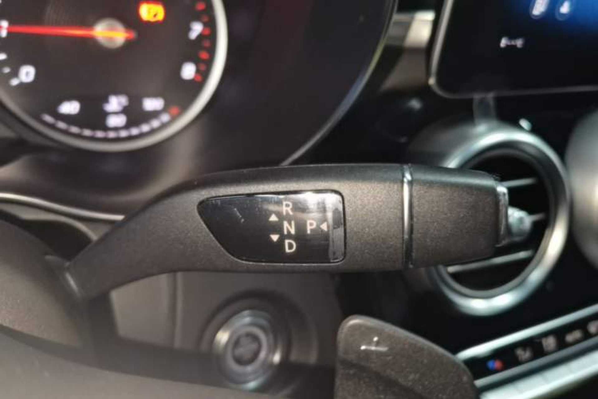 Used Mercedes-Benz GLC 2020 GLC 260 L 4MATIC Dynamic Model Gear Lever