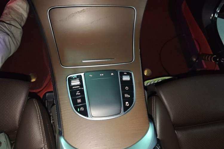 Used Mercedes-Benz GLC 2020 GLC 300 L 4MATIC Dynamic Edition Gear Lever