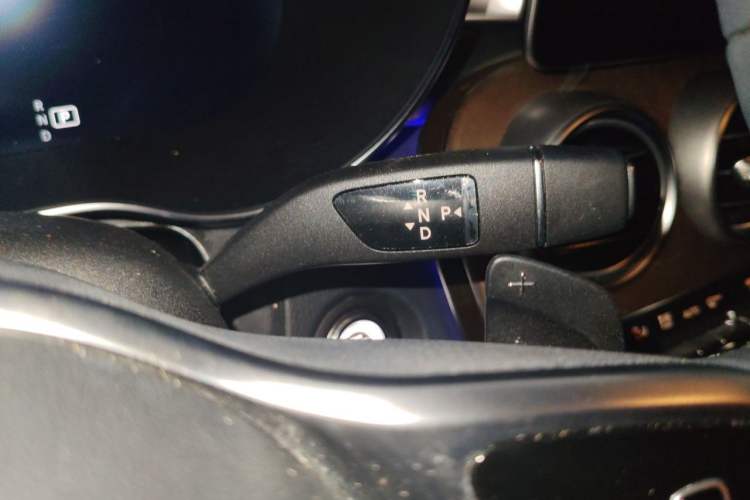 Used Mercedes-Benz GLC 2020 Facelift GLC 300 L 4MATIC Dynamic Edition Gear Lever