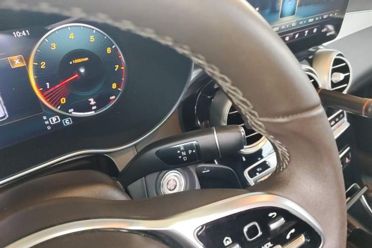 Used Mercedes-Benz GLC 2020 Facelifted GLC 260 L 4MATIC Dynamic Edition Gear Lever