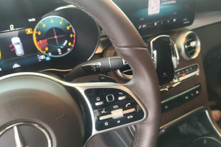 Used Mercedes-Benz GLC 2020 Facelift GLC 300 L 4MATIC Dynamic Edition Gear Lever