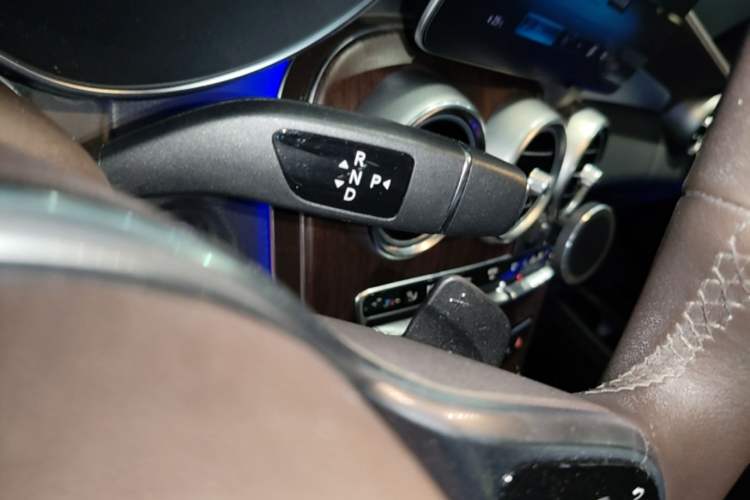 Used Mercedes-Benz GLC 2020 GLC 300 L 4MATIC Luxury Model Gear Lever